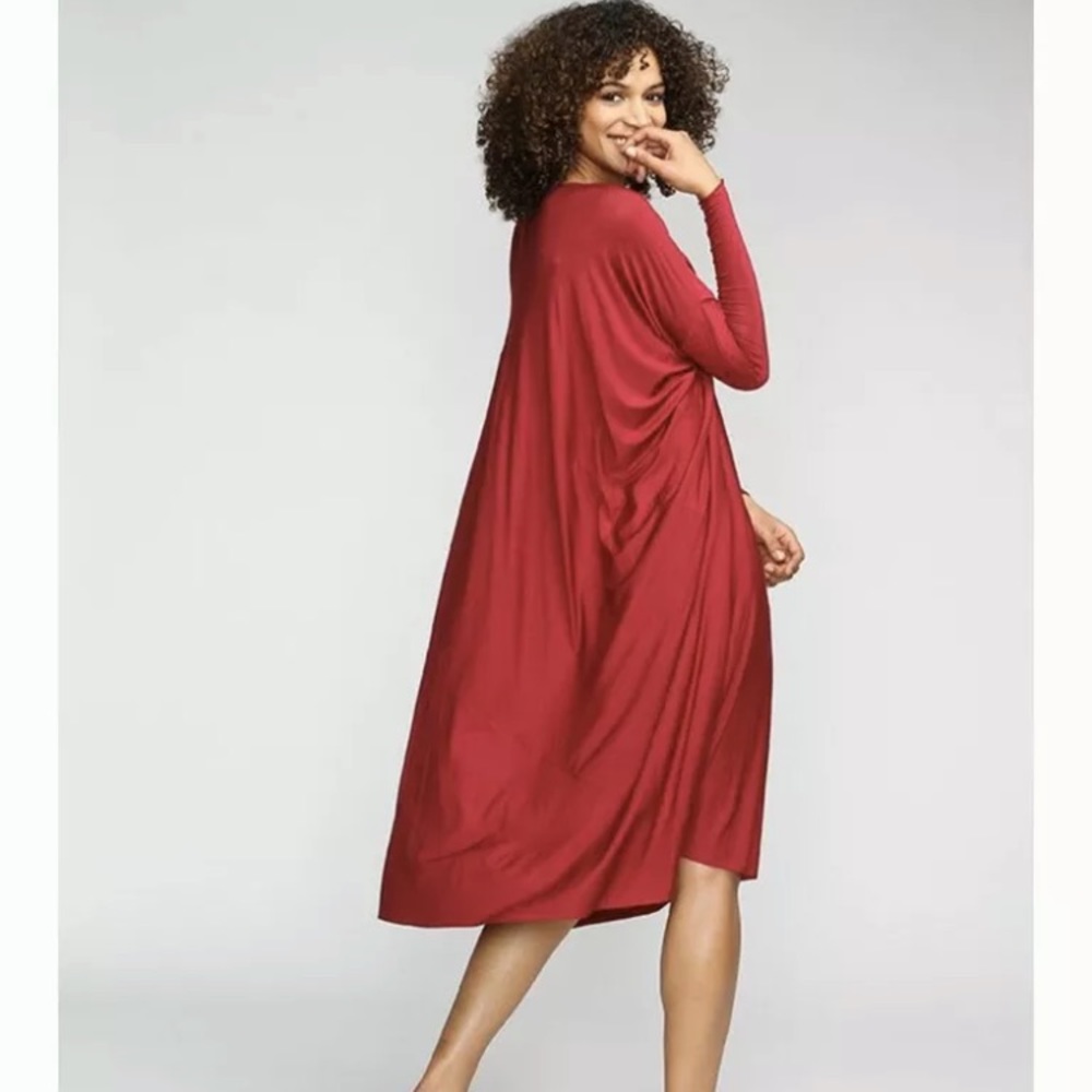 The Frock NYC, ThefrockNYC. Frock fluid M wine